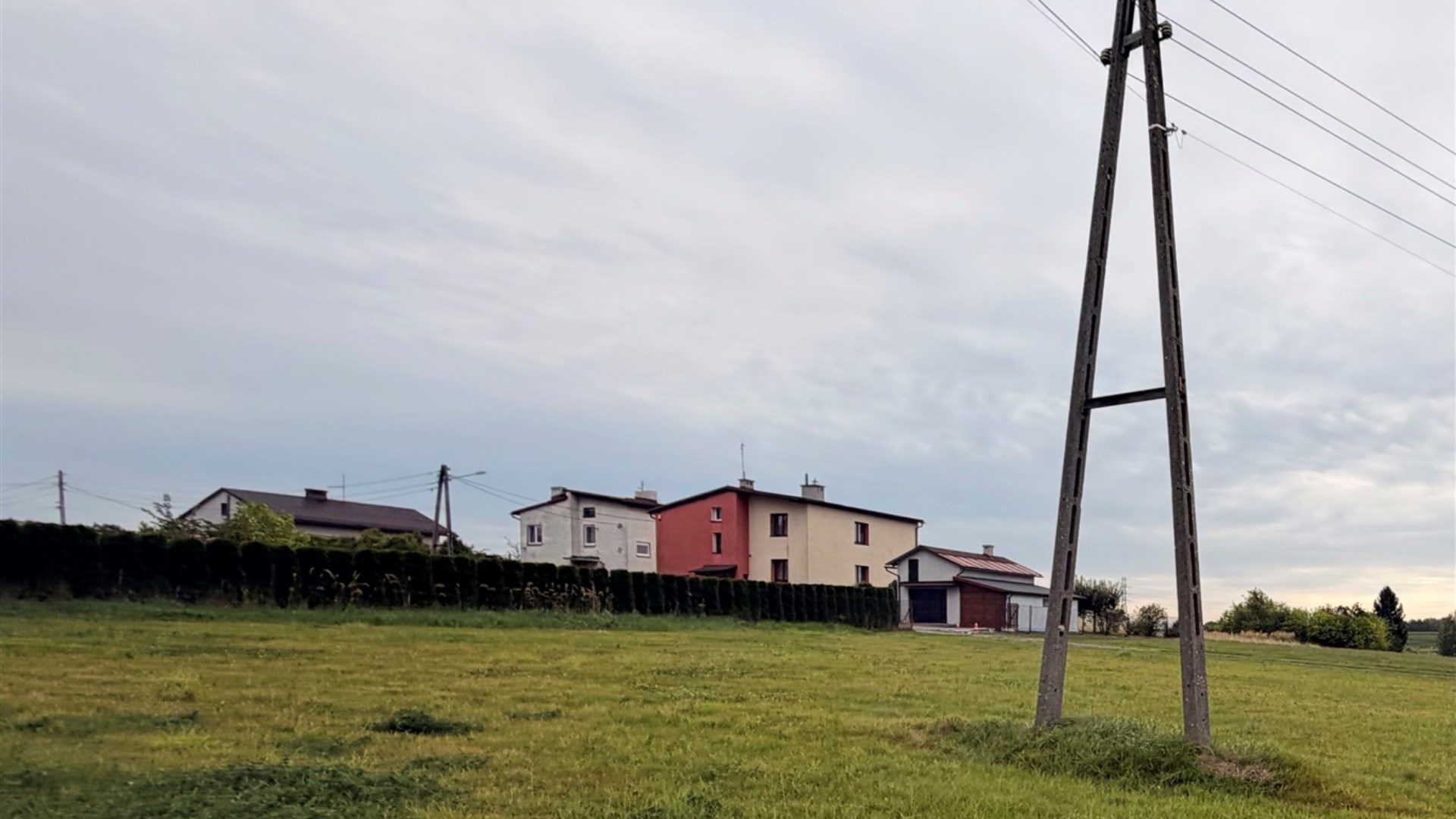 Działka na sprzedaż